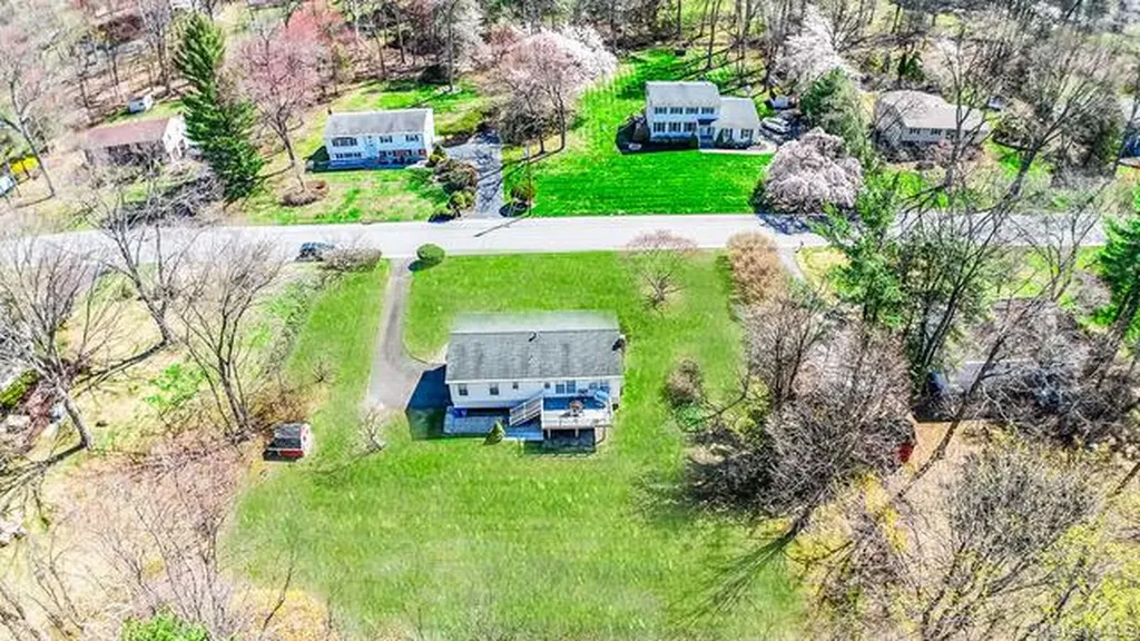 7 Dearborn Road West Nyack NY 10994