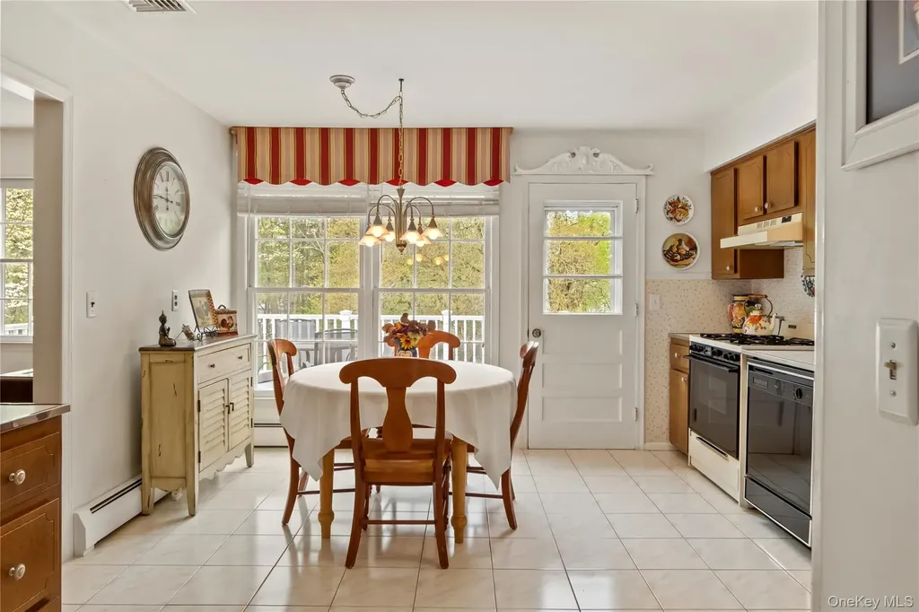 7 Dearborn Road West Nyack NY 10994