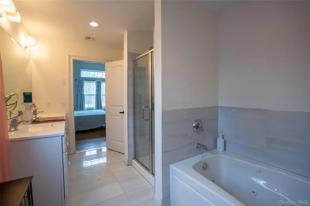 140 Gull Dip Road Ridge NY 11961