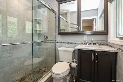 24 Tad Lane Old Bethpage NY 11804