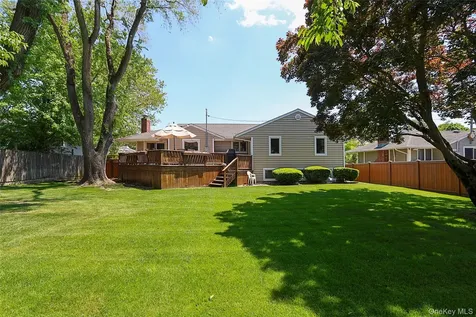 24 Tad Lane Old Bethpage NY 11804