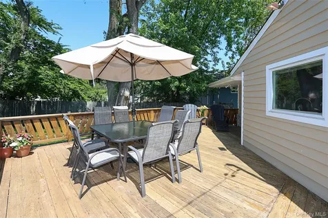 24 Tad Lane Old Bethpage NY 11804