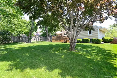 24 Tad Lane Old Bethpage NY 11804