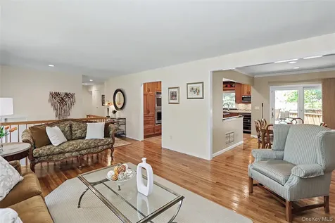 24 Tad Lane Old Bethpage NY 11804