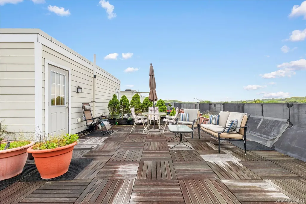 101 Sheldrake Place Mamaroneck NY 10543