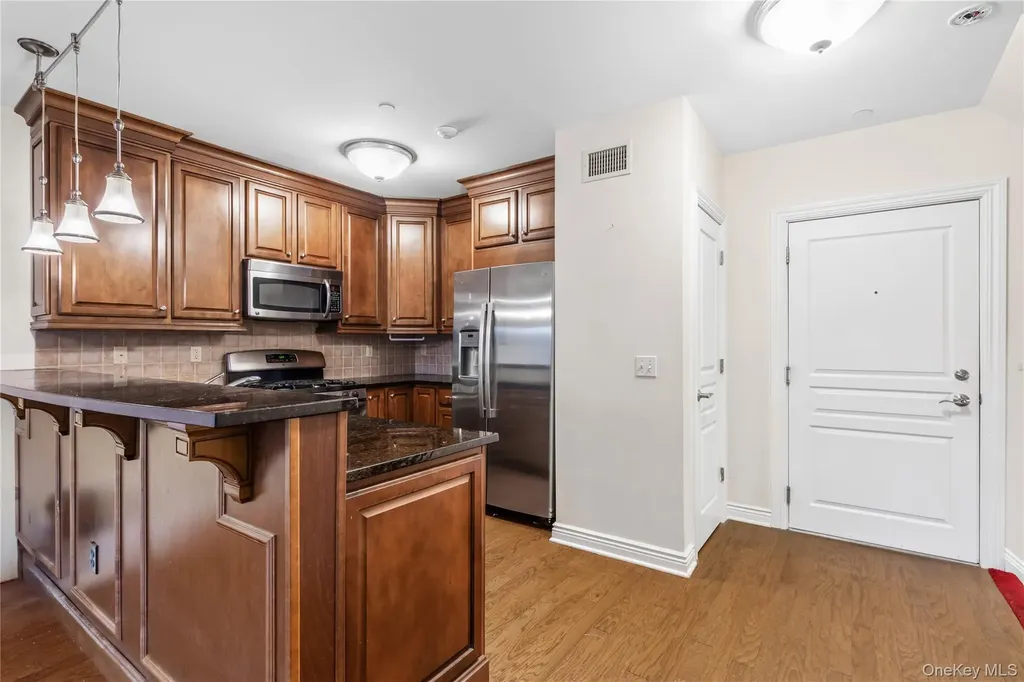 101 Sheldrake Place Mamaroneck NY 10543