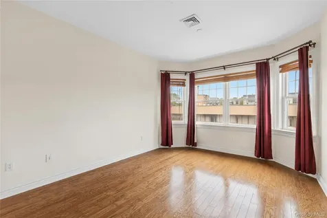 101 Sheldrake Place Mamaroneck NY 10543