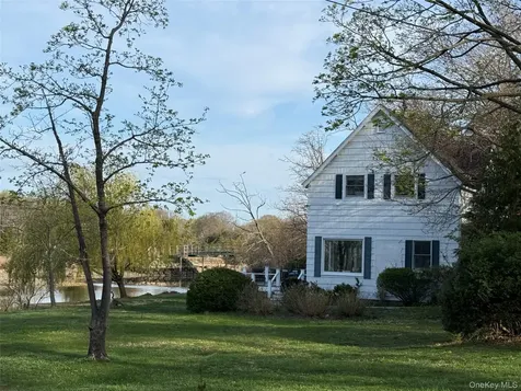 329 Centre Island Road Centre Island NY 11771