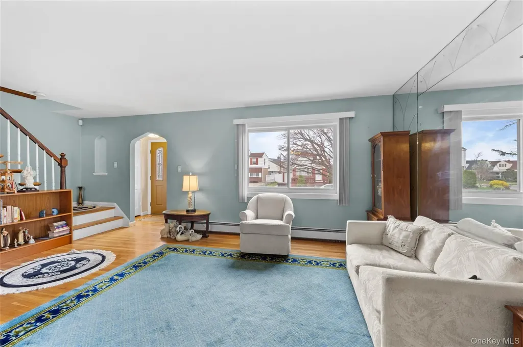 82 Cerenzia Boulevard Elmont NY 11003