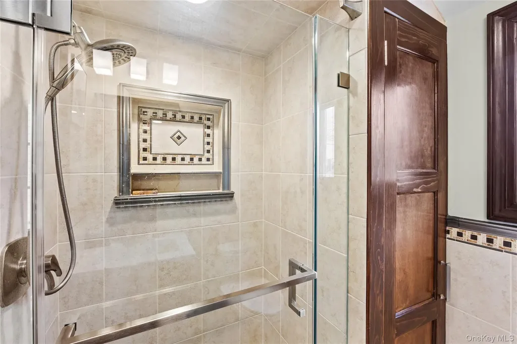 82 Cerenzia Boulevard Elmont NY 11003