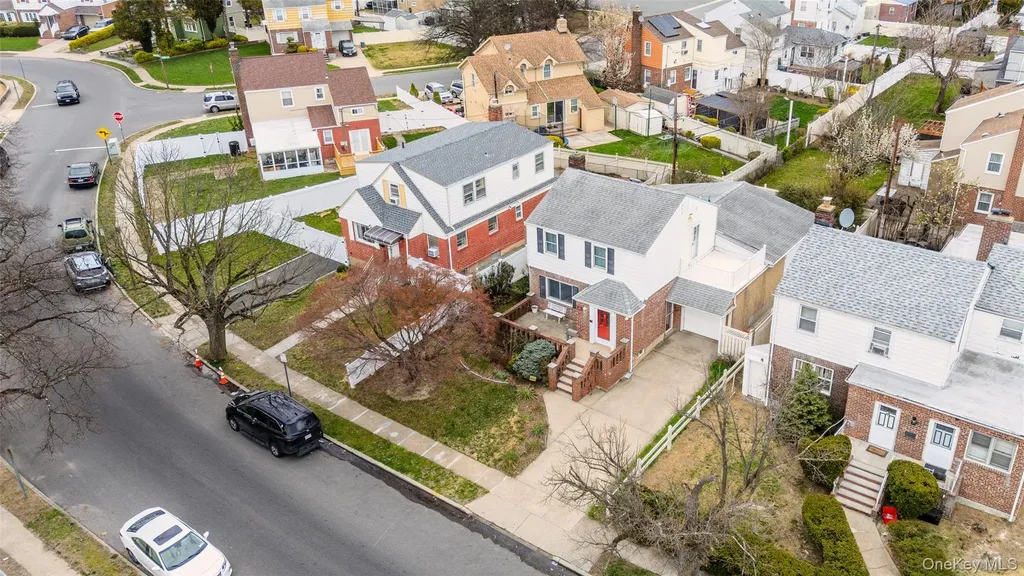 82 Cerenzia Boulevard Elmont NY 11003