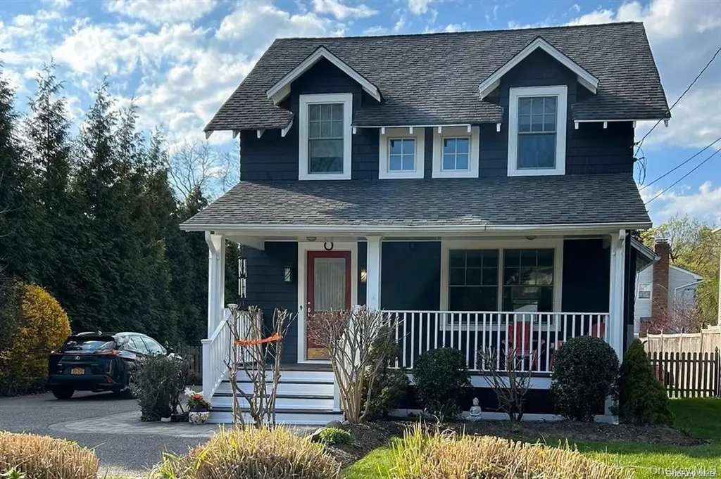 65 E Main Street Huntington NY 11743