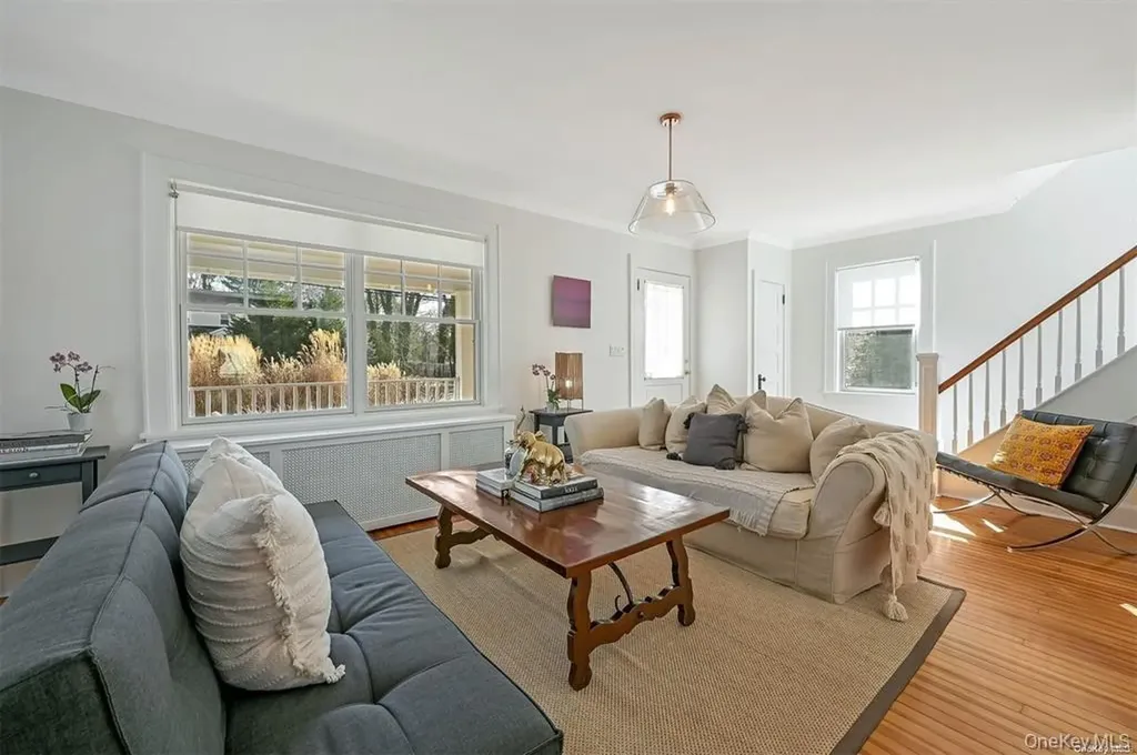 65 E Main Street Huntington NY 11743