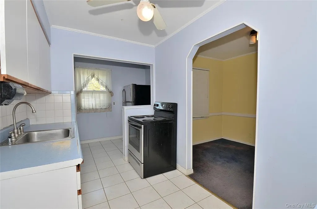 24 Linden Boulevard Hicksville NY 11801