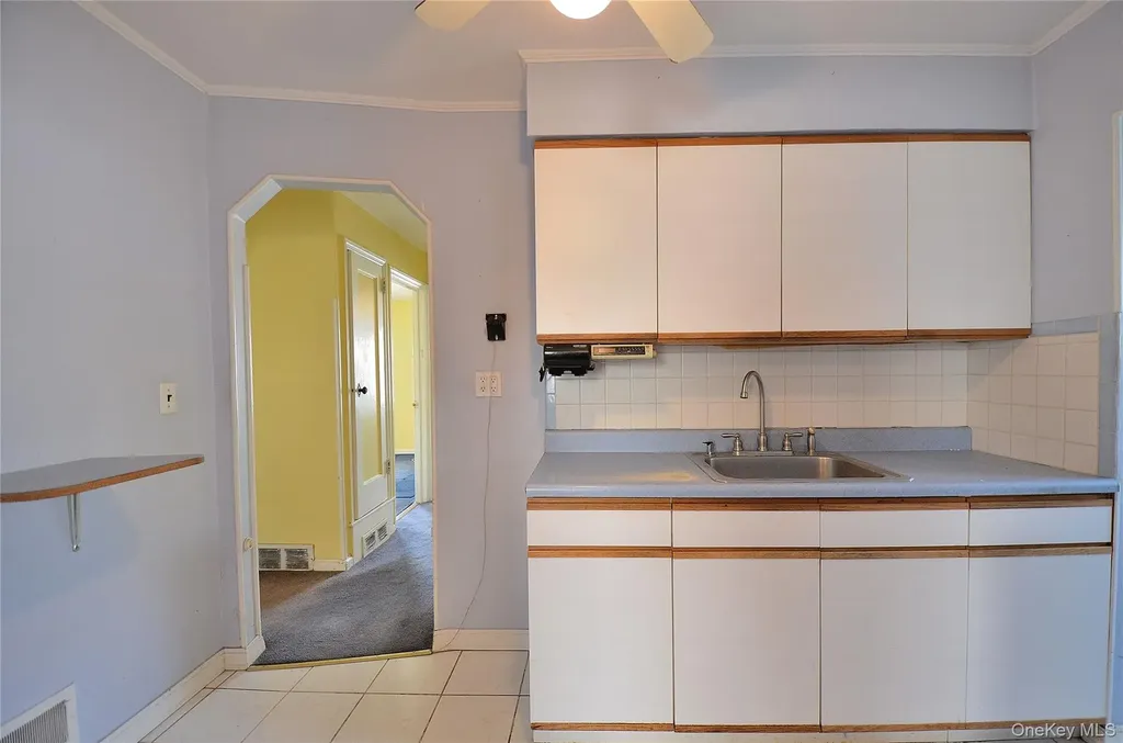 24 Linden Boulevard Hicksville NY 11801