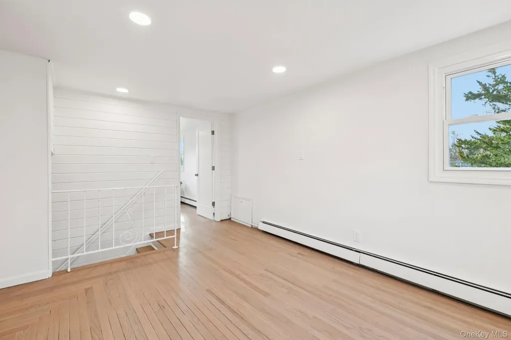 6 Nevada Avenue Medford NY 11763