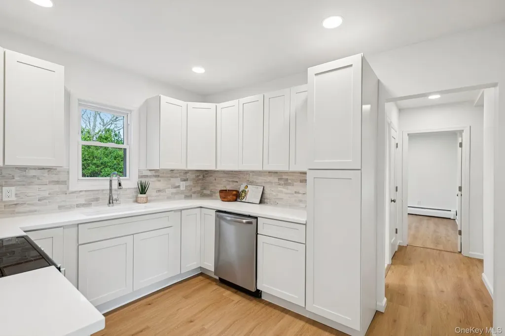 6 Nevada Avenue Medford NY 11763