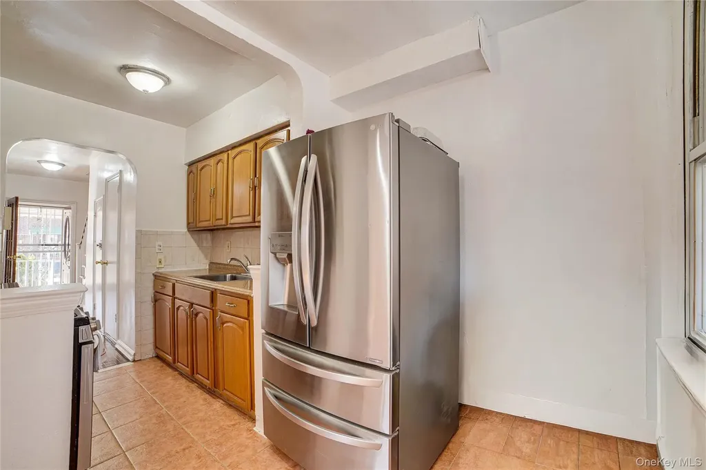 993 Duncan Street Bronx NY 10469