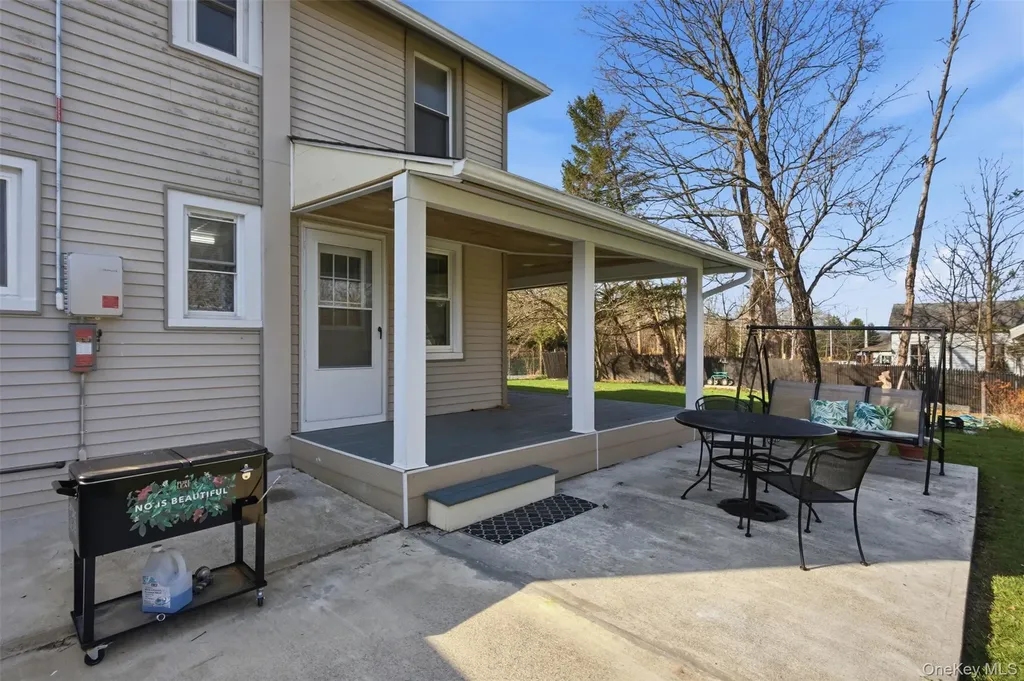 2 Whitfield Road Accord NY 12404