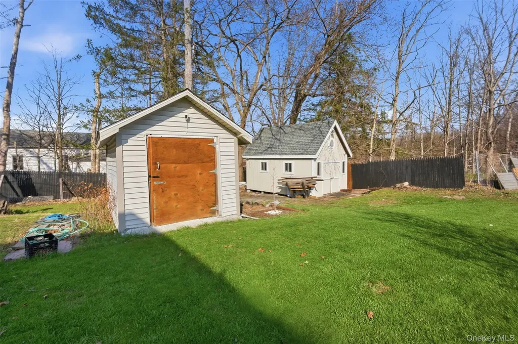 2 Whitfield Road Accord NY 12404