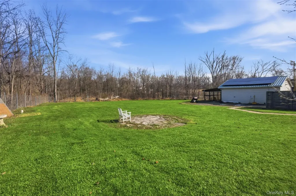 2 Whitfield Road Accord NY 12404