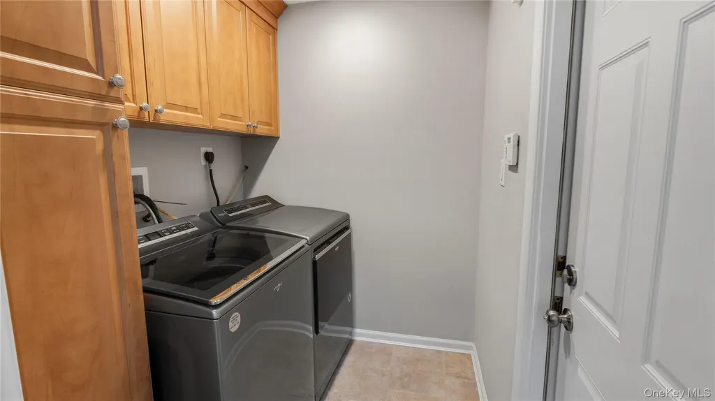 16 Long Acre Lane Dix Hills NY 11746