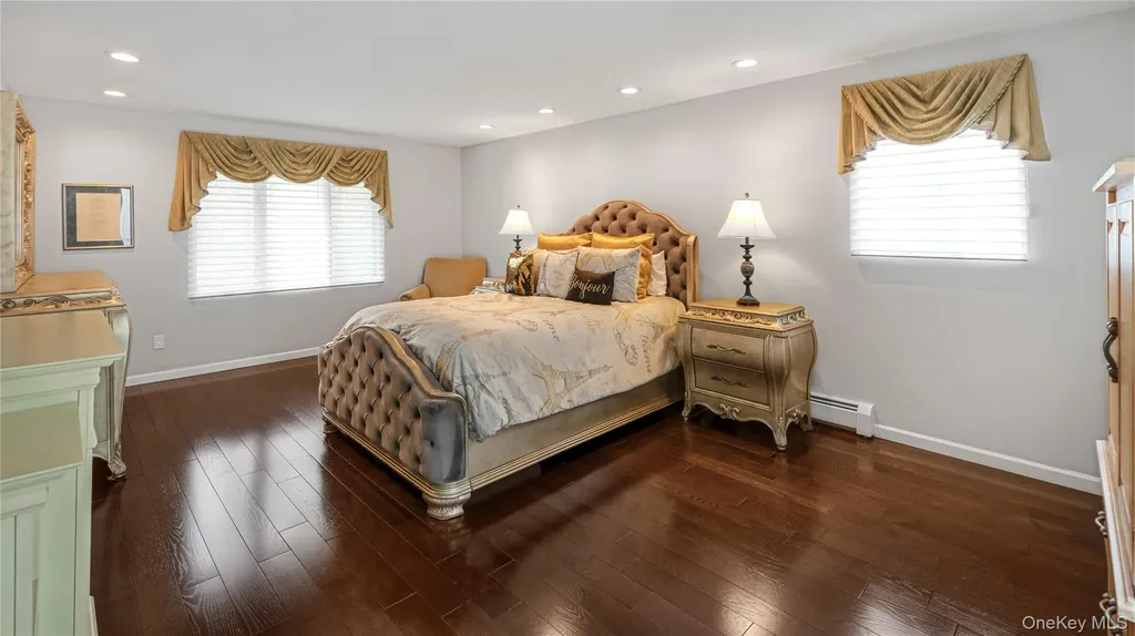 16 Long Acre Lane Dix Hills NY 11746