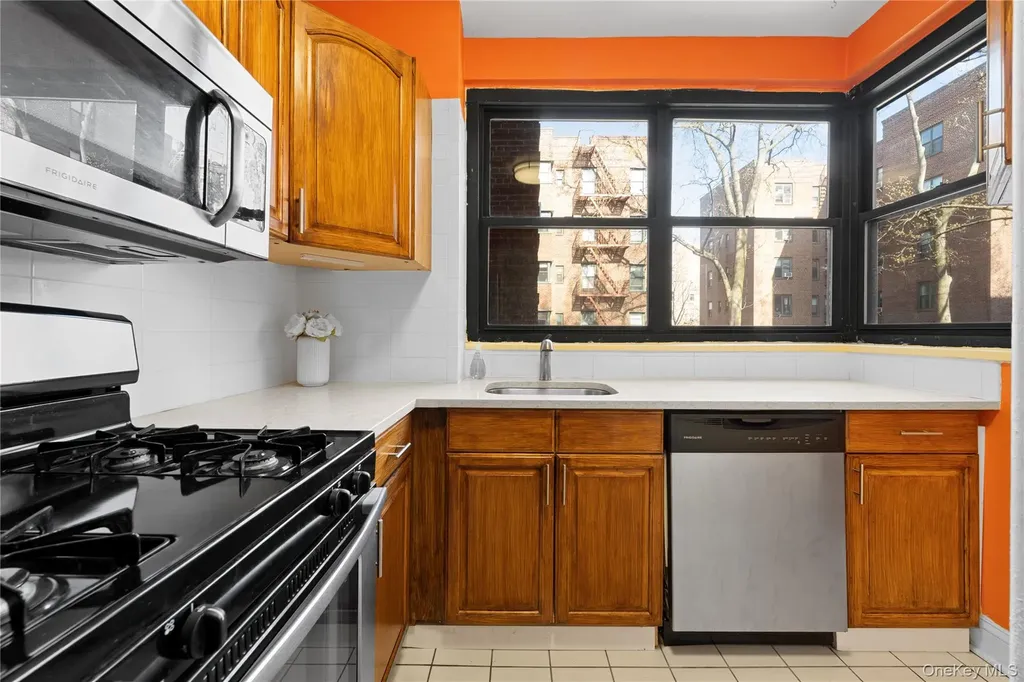 78-10 34th Avenue Jackson Heights NY 11372