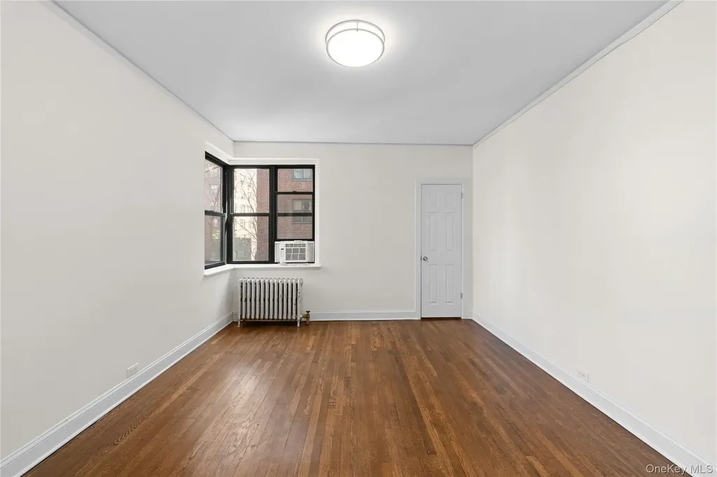 78-10 34th Avenue Jackson Heights NY 11372