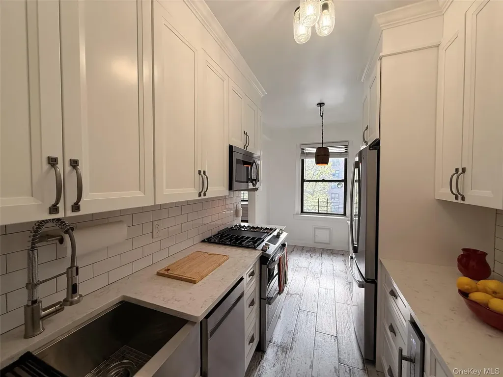 143 Garth Road Scarsdale NY 10583