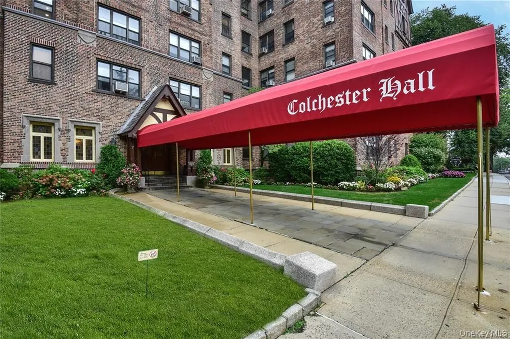143 Garth Road Scarsdale NY 10583