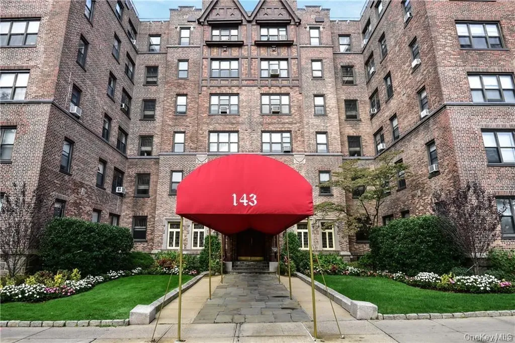143 Garth Road Scarsdale NY 10583