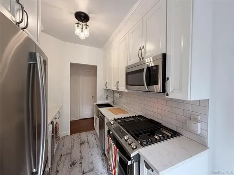 143 Garth Road Scarsdale NY 10583