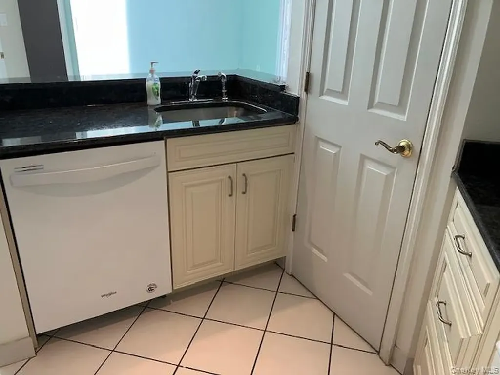 170 Schofield Street Bronx NY 10464