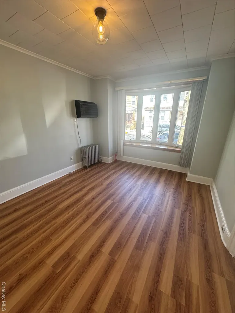 7834 79th Street Glendale NY 11385