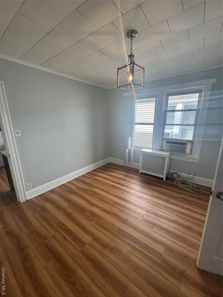 7834 79th Street Glendale NY 11385