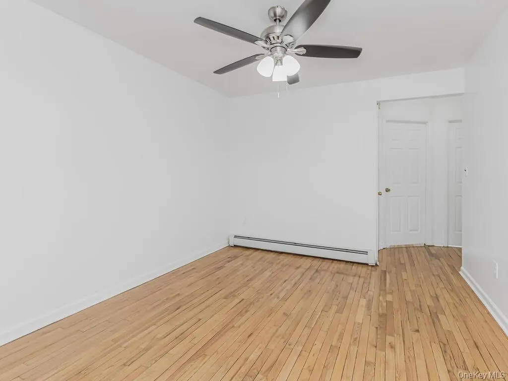 724 A E 223rd Street Bronx NY 10466