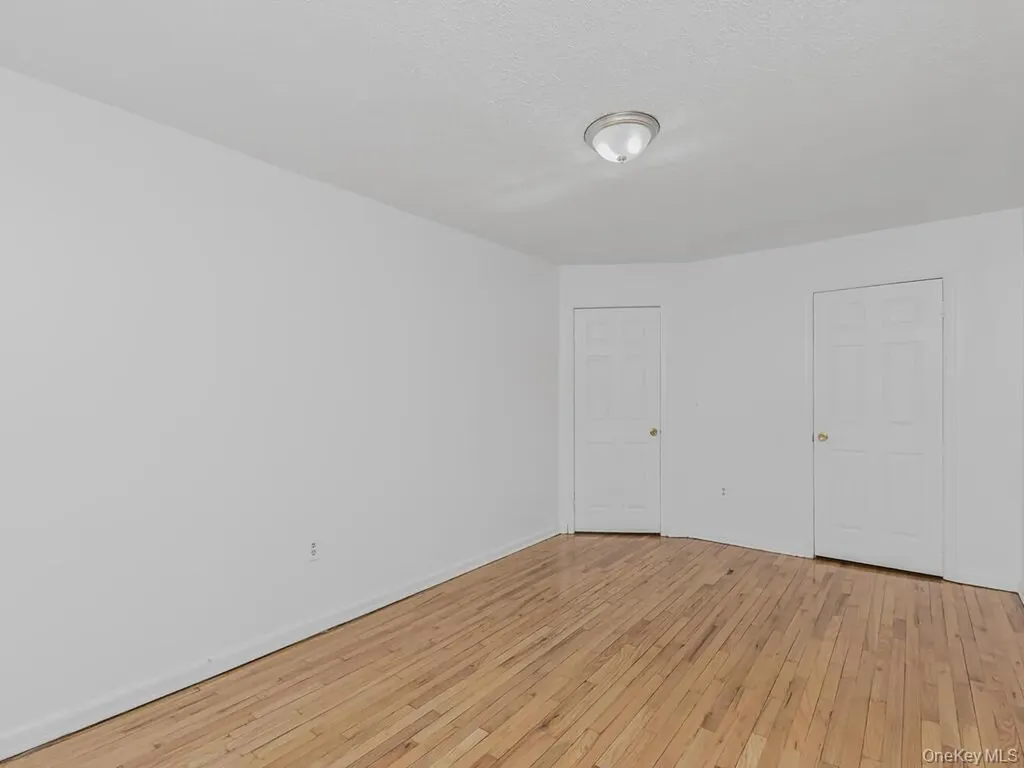 724 A E 223rd Street Bronx NY 10466