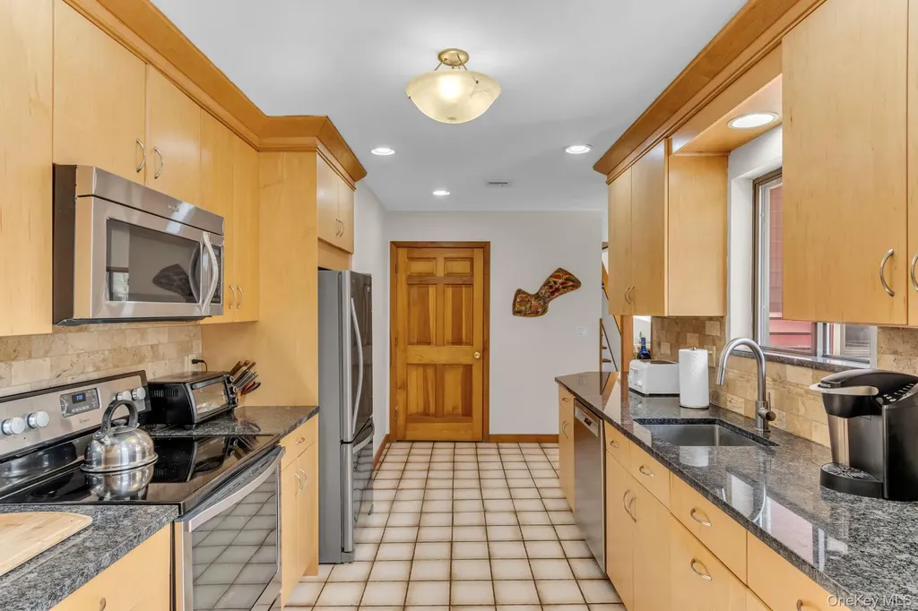 21 Sager Lane Brewster NY 10509