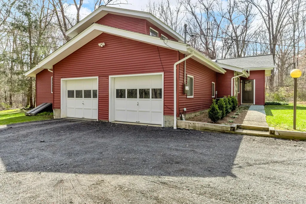 21 Sager Lane Brewster NY 10509
