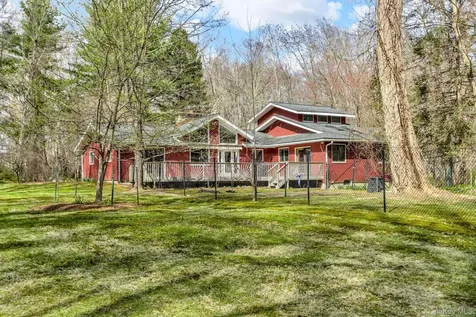 21 Sager Lane Brewster NY 10509