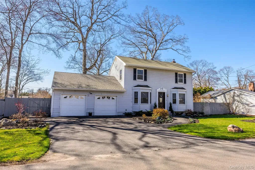 58 Freya Road Rocky Point NY 11778