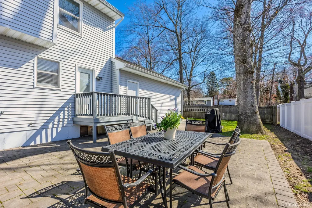 58 Freya Road Rocky Point NY 11778