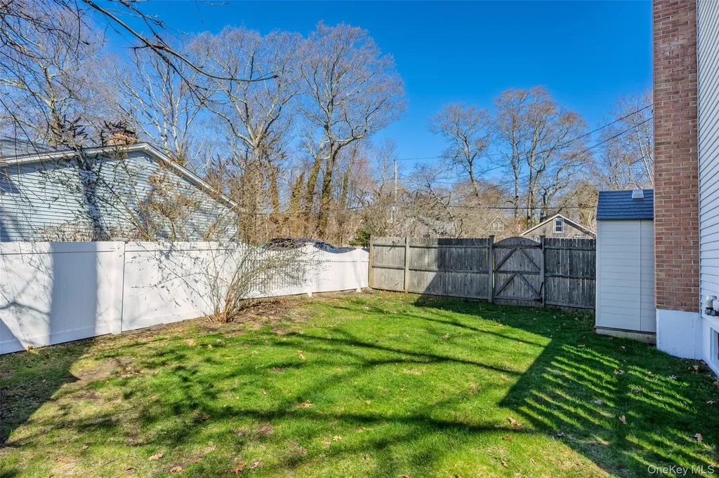 58 Freya Road Rocky Point NY 11778