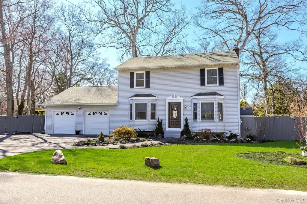 58 Freya Road Rocky Point NY 11778
