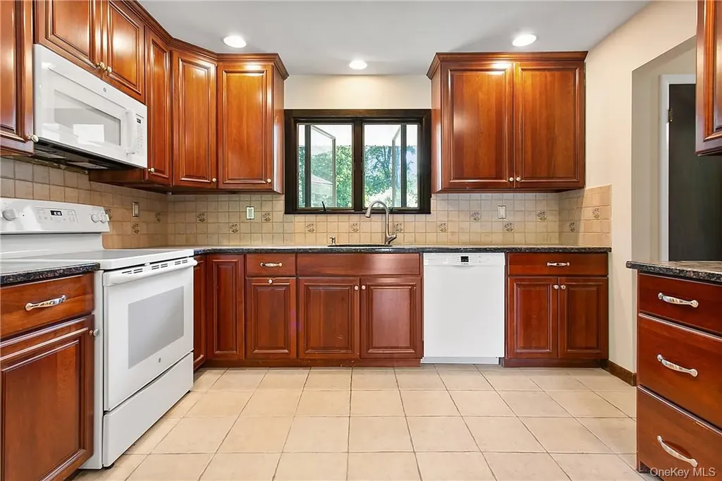 41 Old Deer Park Road Katonah NY 10536