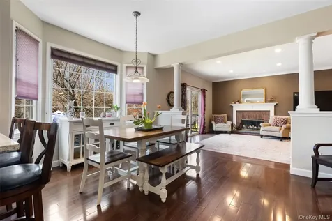 6 Bassett Court Baldwin Place NY 10505