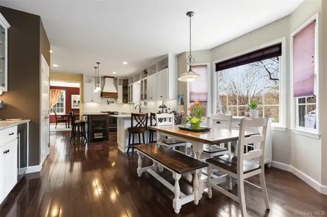 6 Bassett Court Baldwin Place NY 10505