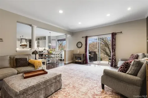 6 Bassett Court Baldwin Place NY 10505