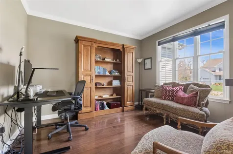 6 Bassett Court Baldwin Place NY 10505